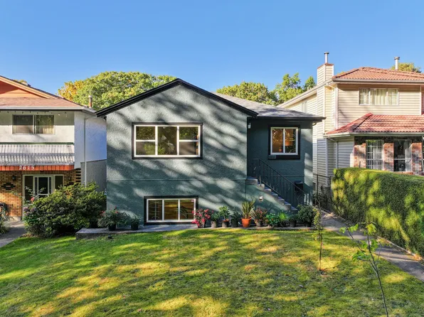 2621 Cambridge St, Vancouver, BC V5K 1L6