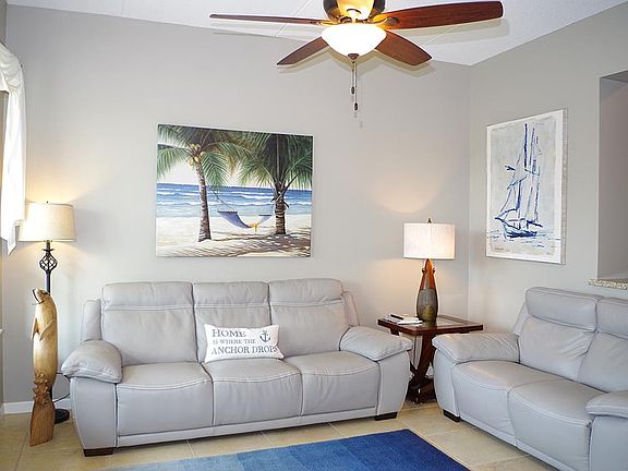 3rd image of 5909 Padre Blvd
