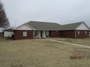 2011 Martin Dr, Sulphur, OK 73086