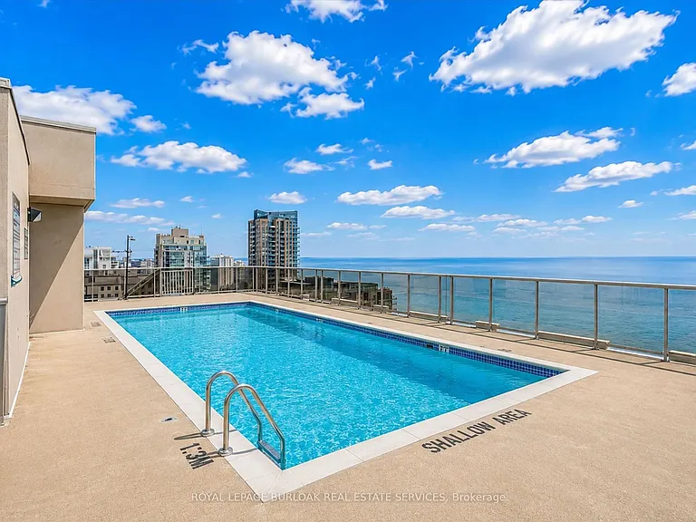 1477 Lakeshore Rd #305 — Photo 4