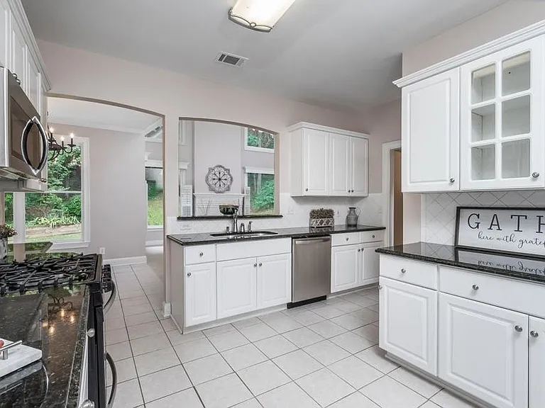 802 Satin Wood Pl — Photo 13