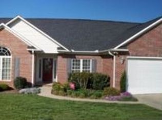 315 Ravens View Dr, Seneca, SC 29678