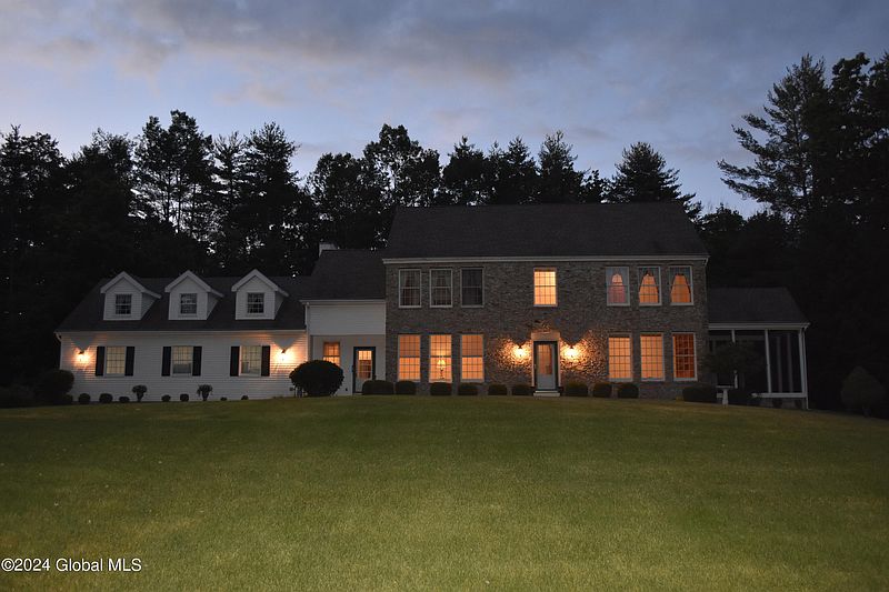 2nd image of 22 Summerfield Lane