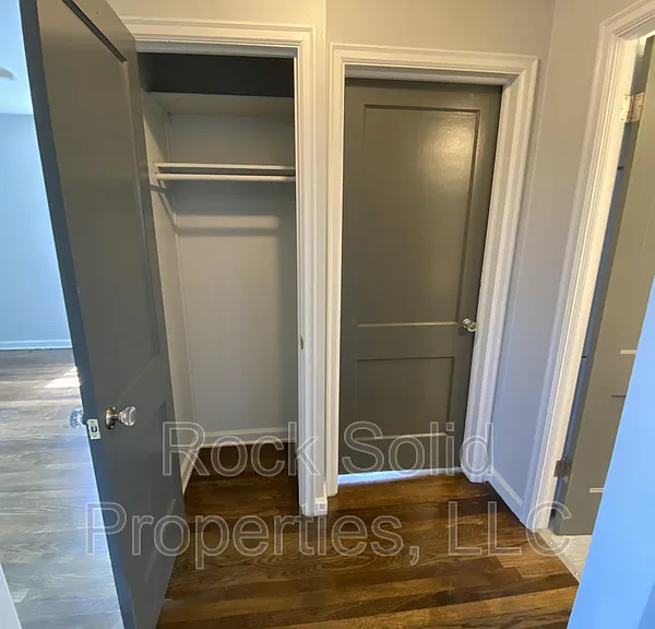 416 E 3rd St — Photo 13