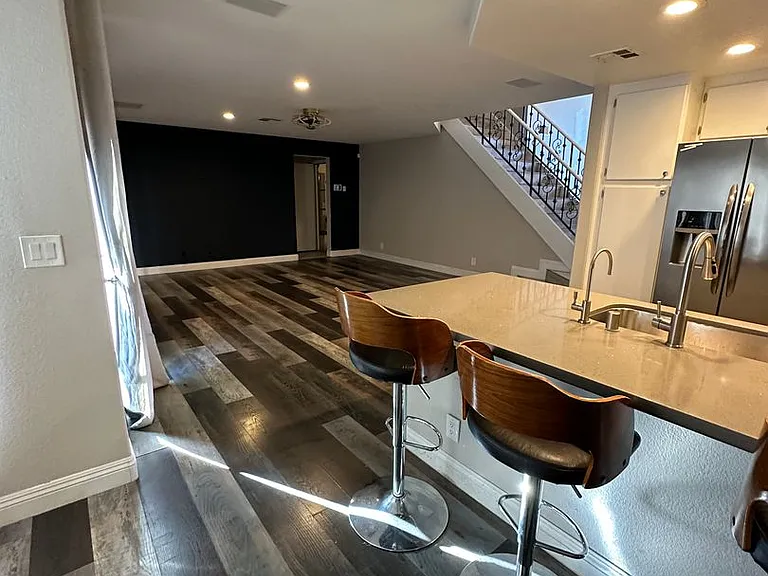 8633 Caribbean Ct — Photo 15