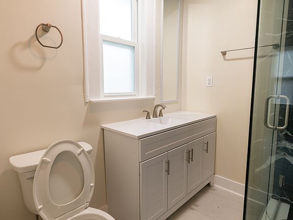 5th image of 1510 Barrs St #2-A