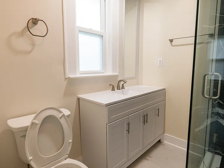1510 Barrs St #2-A — Photo 5