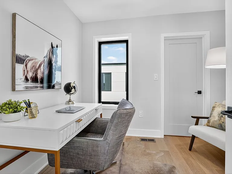 2440 Ontario Rd NW #9 — Photo 9