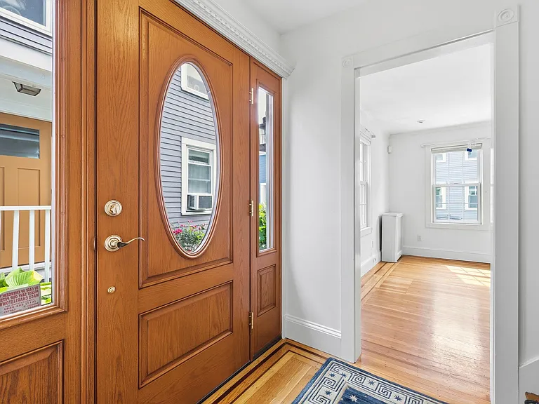 64 Pearl St — Photo 24