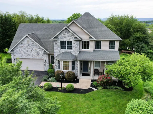 5110 Maple Leaf Ct, Mechanicsburg, PA 17055