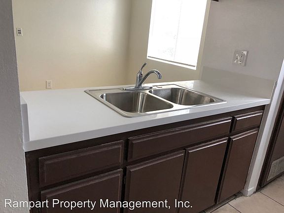 4th image of 5533 Romaine St APT 1