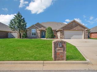 917 Stephanie Ln, Altus, OK 73521