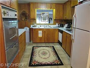 3016 Wilson Ave photo 1