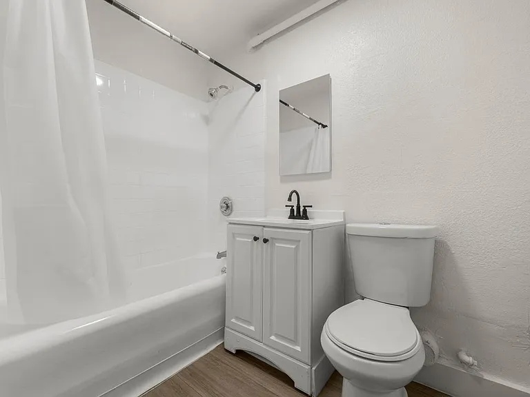 751 S. Normandie Ave — Photo 11