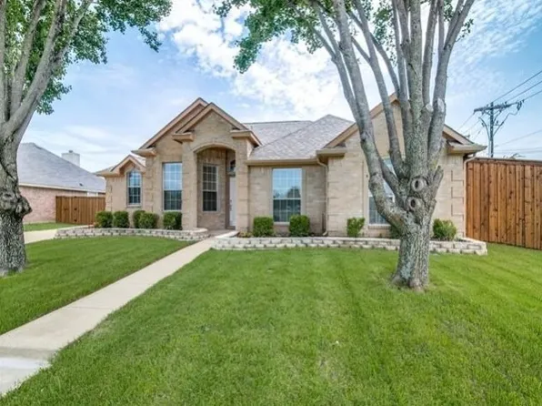 7102 Bellaire Ln, Rowlett, TX 75089