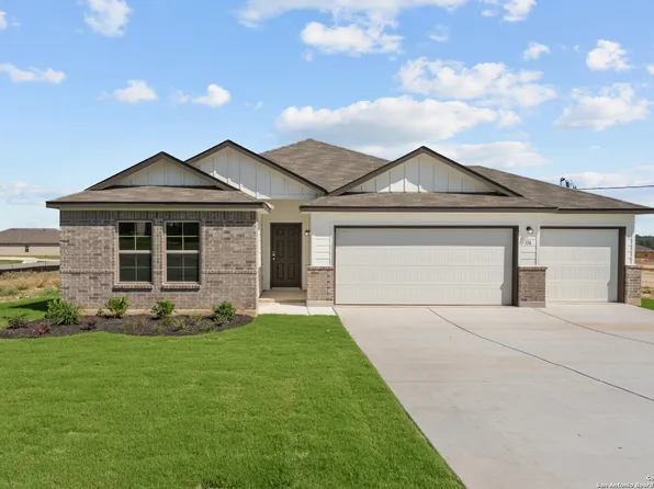 116 Cheyenne Drive, Floresville, TX 78114