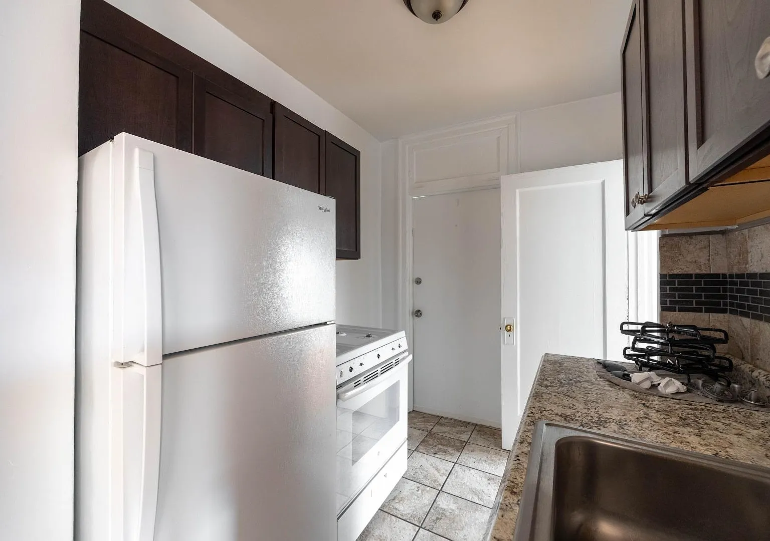 1371 West Estes Avenue #3D — Photo 3