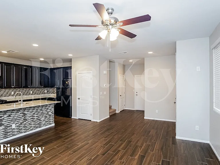 11277 Tuckermuck Bay Ct — Photo 4