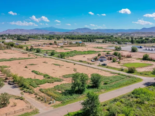 15 Mirasol Ln, Tularosa, NM 88352