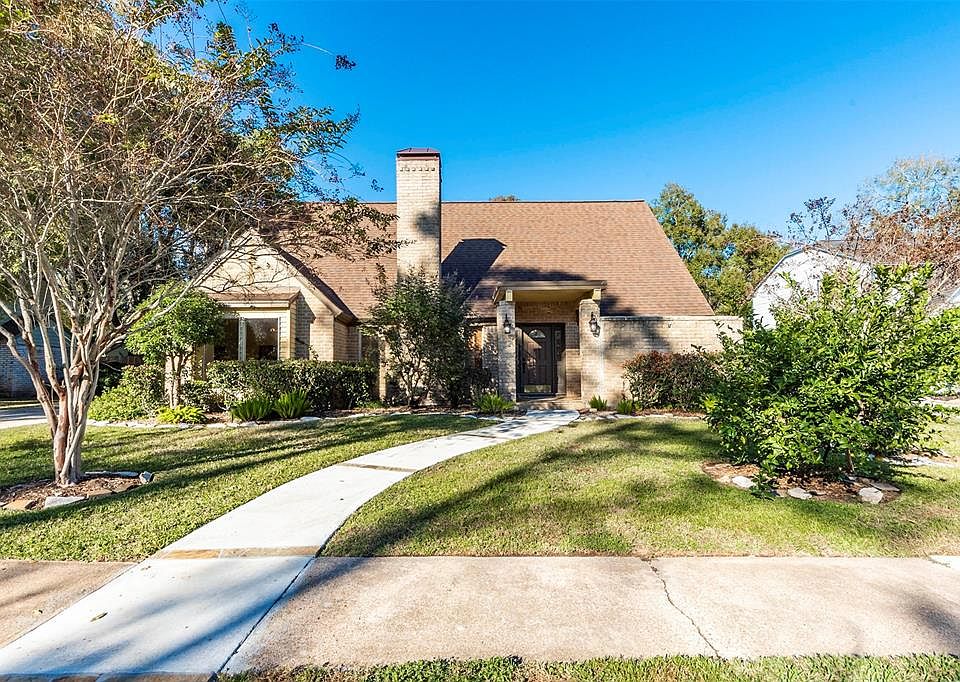 1st image of 4139 Crownwood Dr