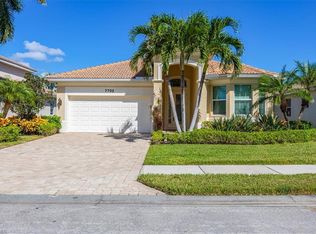 7702 Martino Cir, Naples, FL 34112