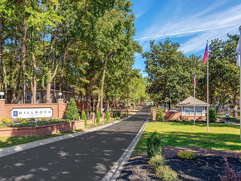 HillRock Estates — Photo 15