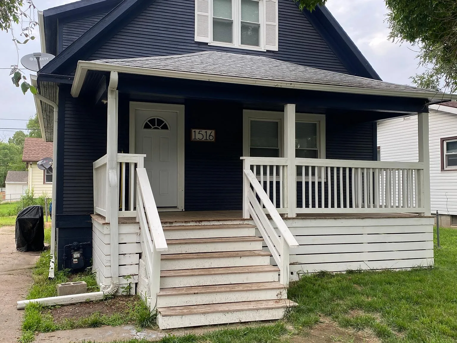 Hiatt St, Carter Lake — Photo 1