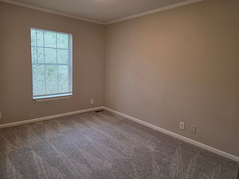 1135 S Navajo St — Photo 12