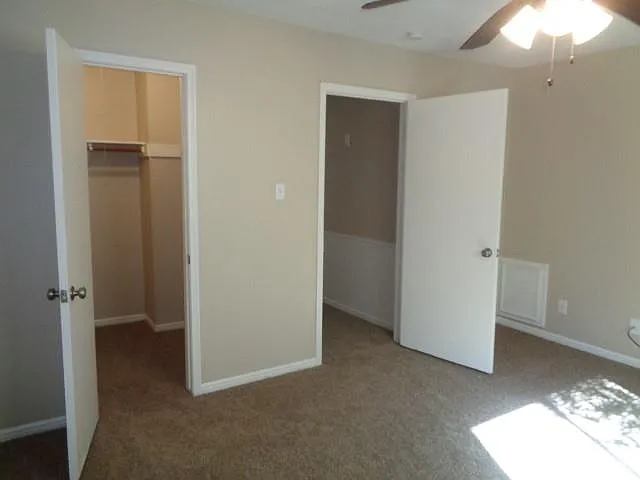 802 Baltic Ln — Photo 8