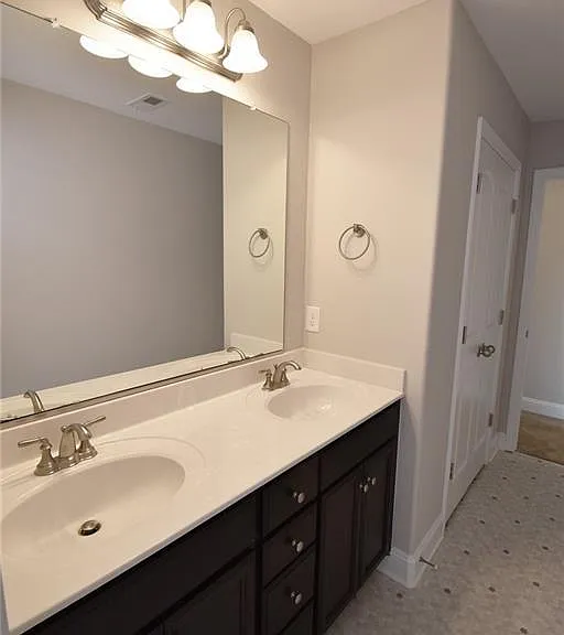 5553 Marblehead Dr — Photo 14