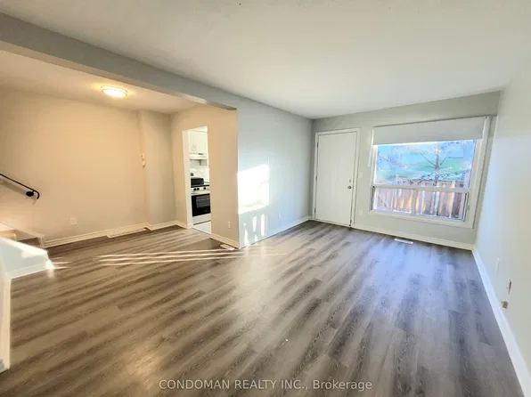 477 Dean Ave, Oshawa, ON