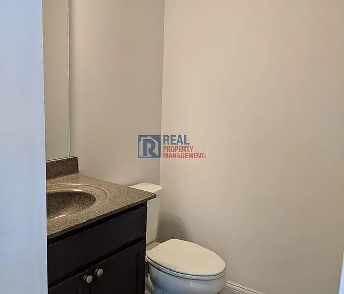 15920 Long Meadow Way — Photo 11