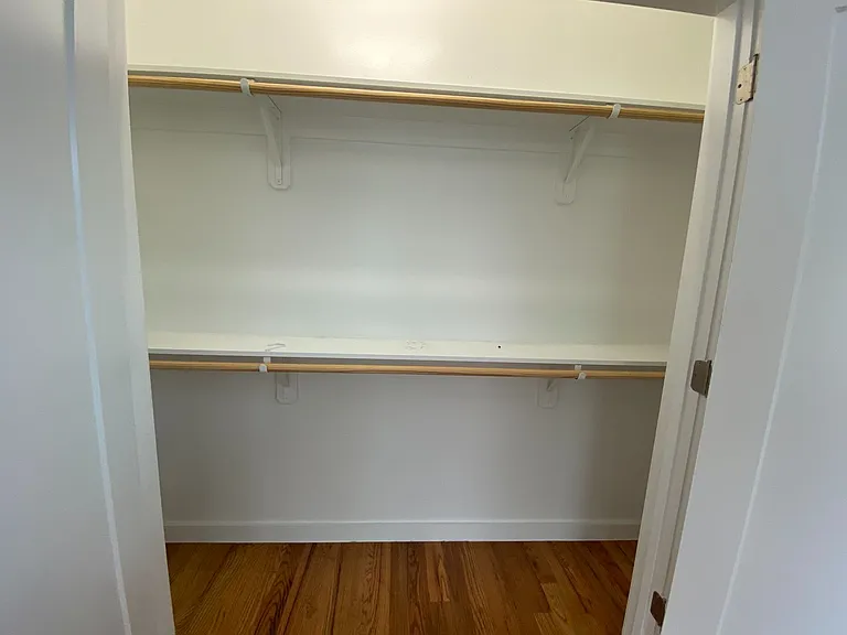 218 Heck St — Photo 14