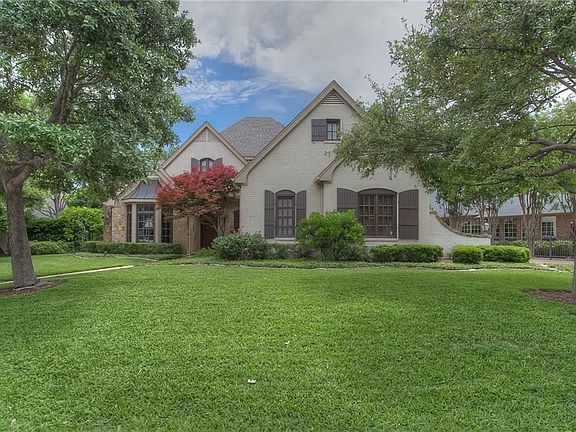 3rd image of 2876 Manorwood Trl