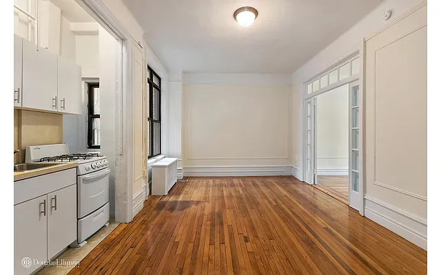 Rented by Douglas Elliman | media 28