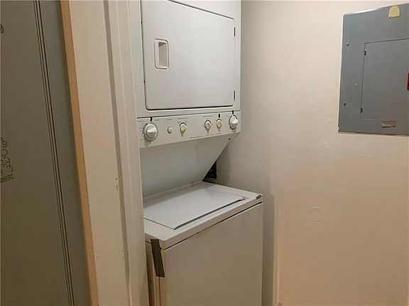 5th image of 9999 Summerbreeze Dr APT 914
