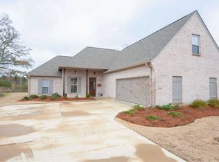 216 Cooper Ln, Canton, MS 39046