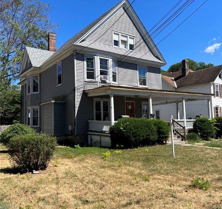 1st image of 958 Lake St
