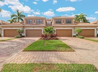 10454 Smokehouse Bay Dr APT 202, Naples, FL 34120