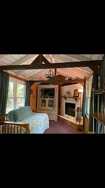 1st image of 33 Larch Ln