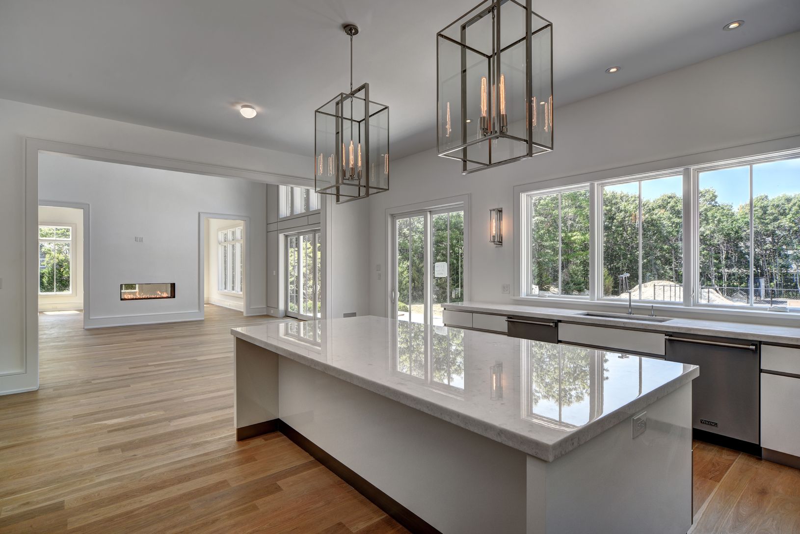  Kitchen Overlooks Back Yard