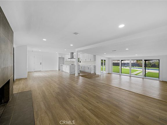 4th image of 13081 Prospect Ave
