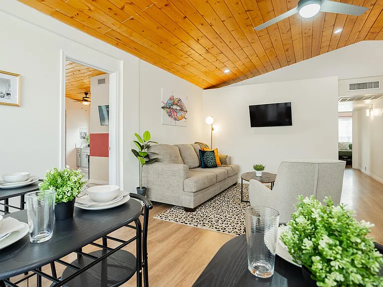 2205 Santa Paula Dr — Photo 84