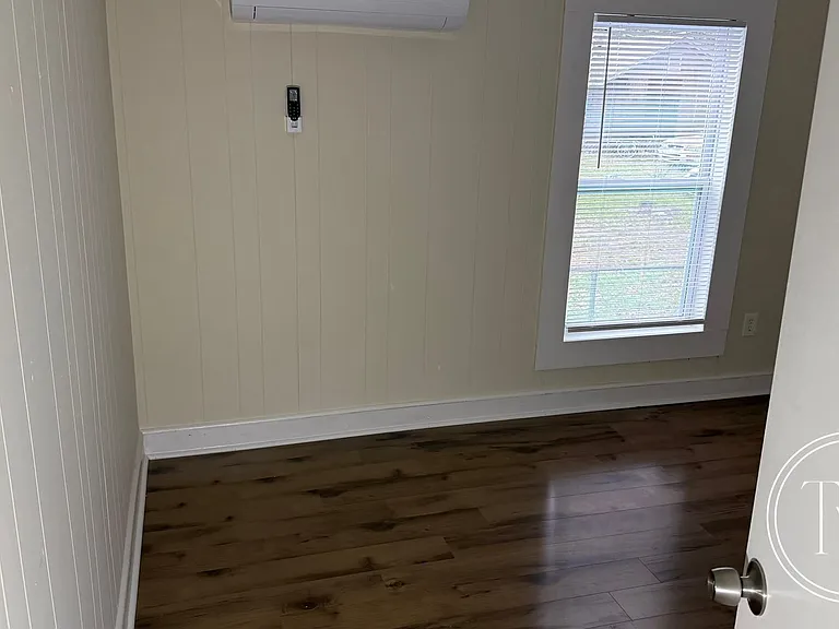 2408 Gordon St — Photo 11