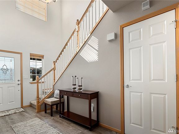 4th image of 6605 36th St NE