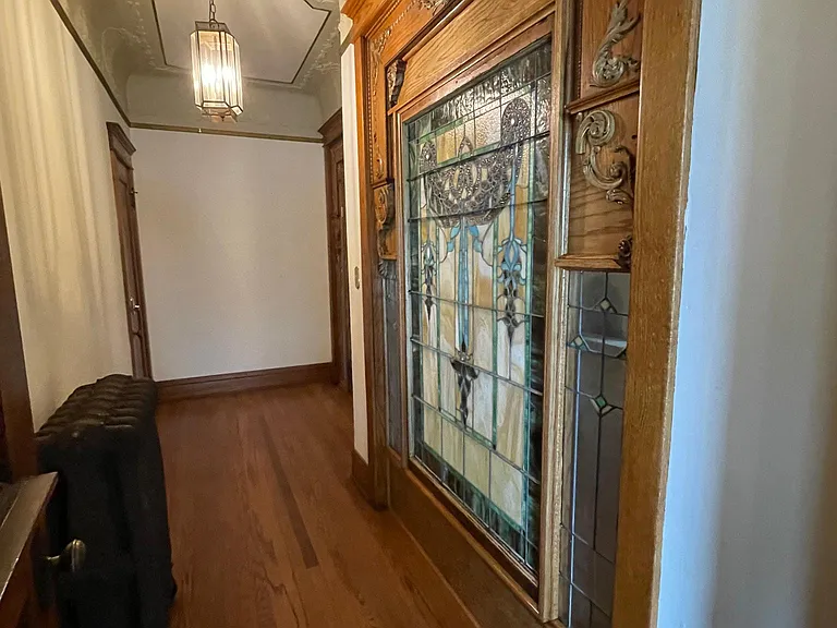 940 W Cuyler Ave #G — Photo 4