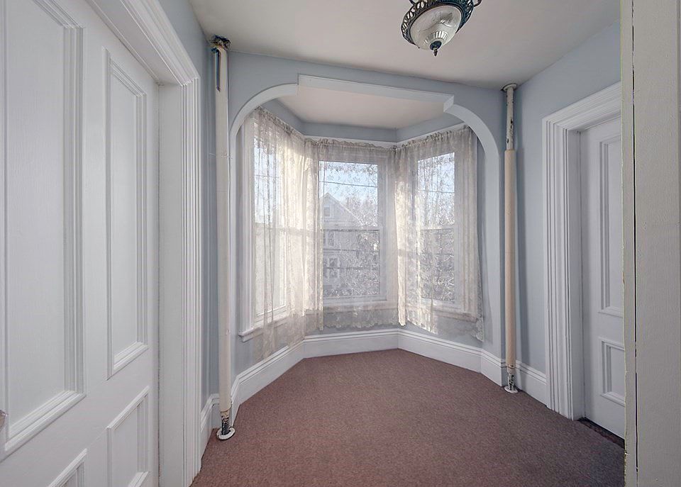 4 Dearborn St, Salem, MA 01970 Zillow