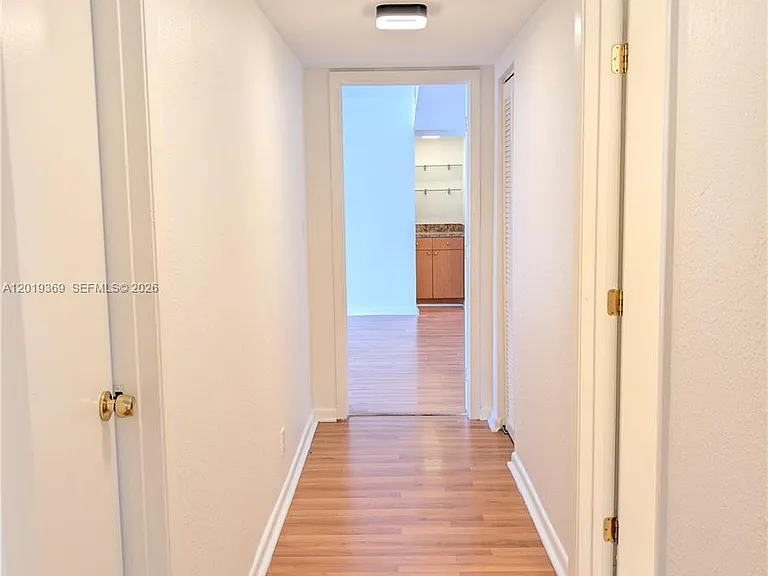 1900 Diana Dr #3E — Photo 34