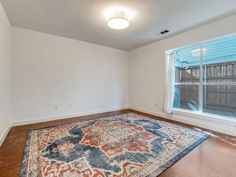 Guest bedroom