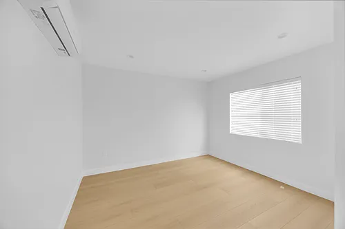 1607 Vuelta Grande Ave #A2 Photo 1